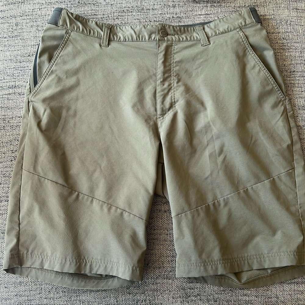 Columbia Men’s Shorts